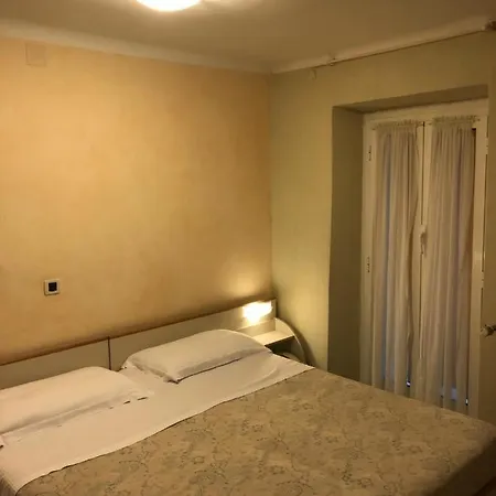 Doria Hotel *